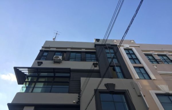 อั้ยยะ เพียงเเค่เปลี่ยนสีออฟฟิต โดย ช่างทาสี กทม ช่างทาสี-กทม46-600x450