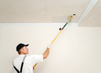 ทาสีฝ้าเพดาน ทาอย่างไรให้ดูเรียบ