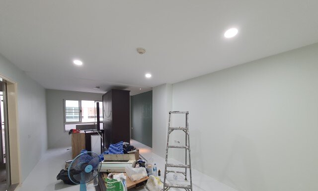 ช่างทาสีคอนโด ลุมพินี ทาสีเข้มตัดอ่อน สวยสุดๆ ช่างเสือนำทีม