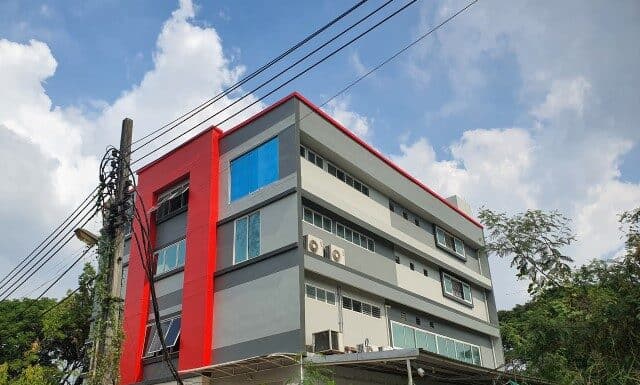 ทาสี อาคารเก่า เปลี่ยนโฉมตึกร้าง กลายเป็นตึกปัง โดยช่างทาสี บางนา