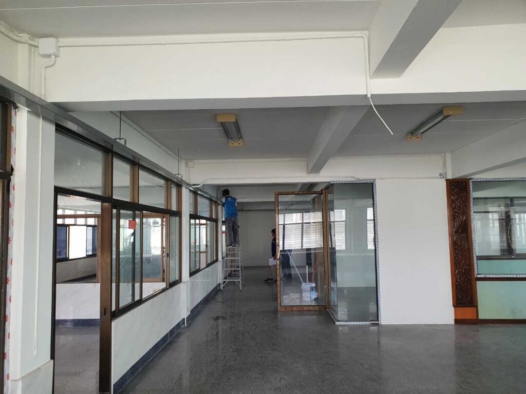 ทาสี สำนักงาน