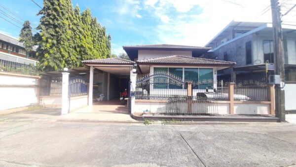 ทาสีบ้านเดี่ยว ย่านบางแวก 1