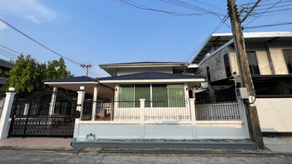 ทาสีบ้านเดี่ยว ย่านบางแวก