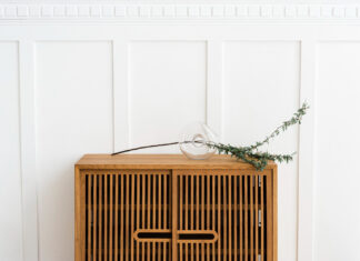 ขั้นตอนการเตรียมพื้นผิว ก่อนทาสีย้อมไม้ furniture