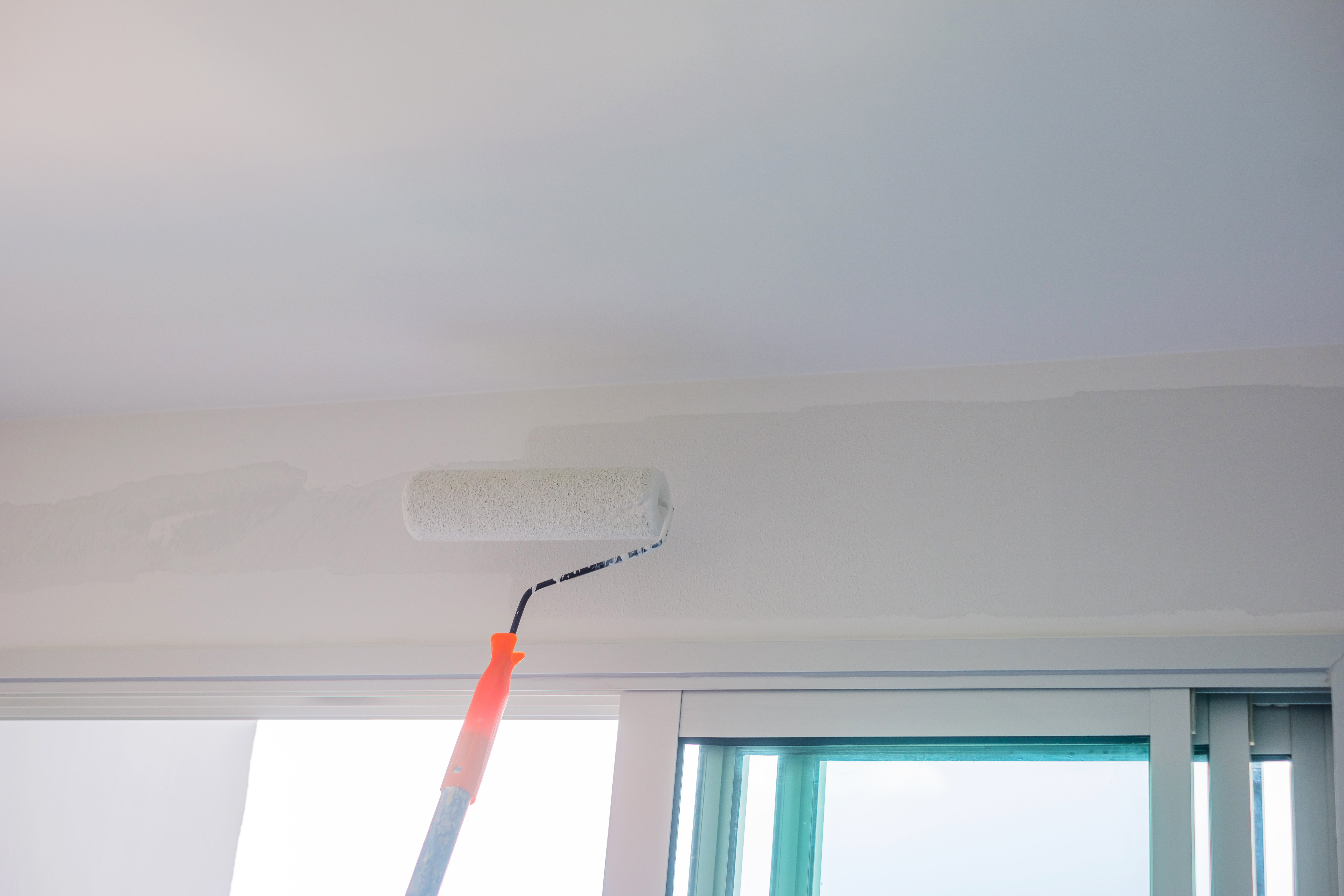 ทาสีฝ้าเพดาน